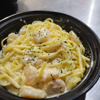 Shrimp alfredo